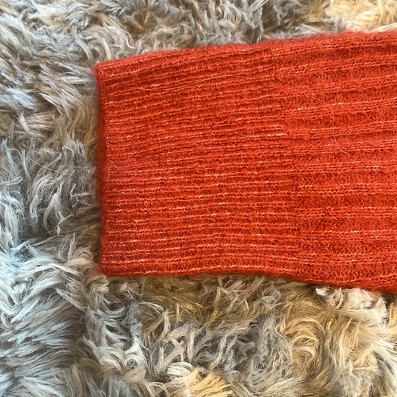 Vero Moda Rust Sweater - Picture 3 of 6